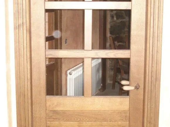 interior puerta de madera
